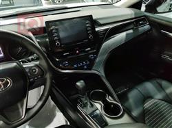 تۆیۆتا کامری